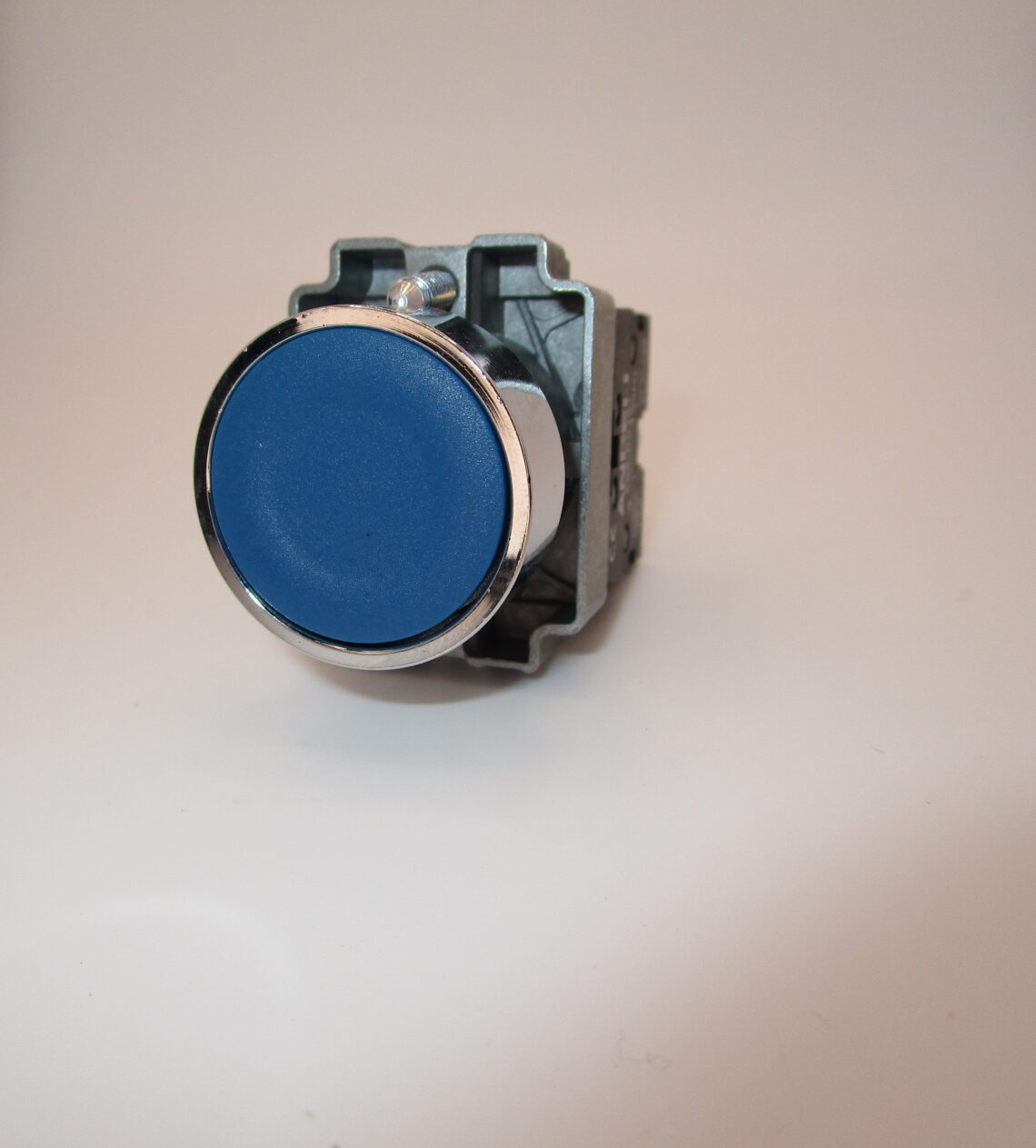 ANDELI 22mm Blue Push Button XB2BA61 Spring Return - Image 4
