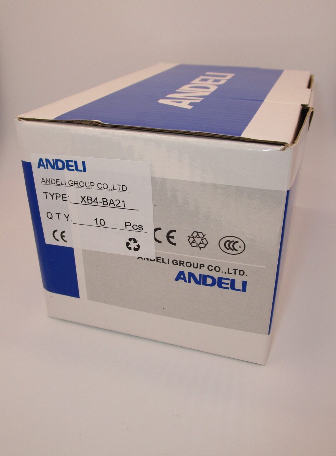 ANDELI 22mm Black Push Button XB4BA21 Spring Return - Image 2