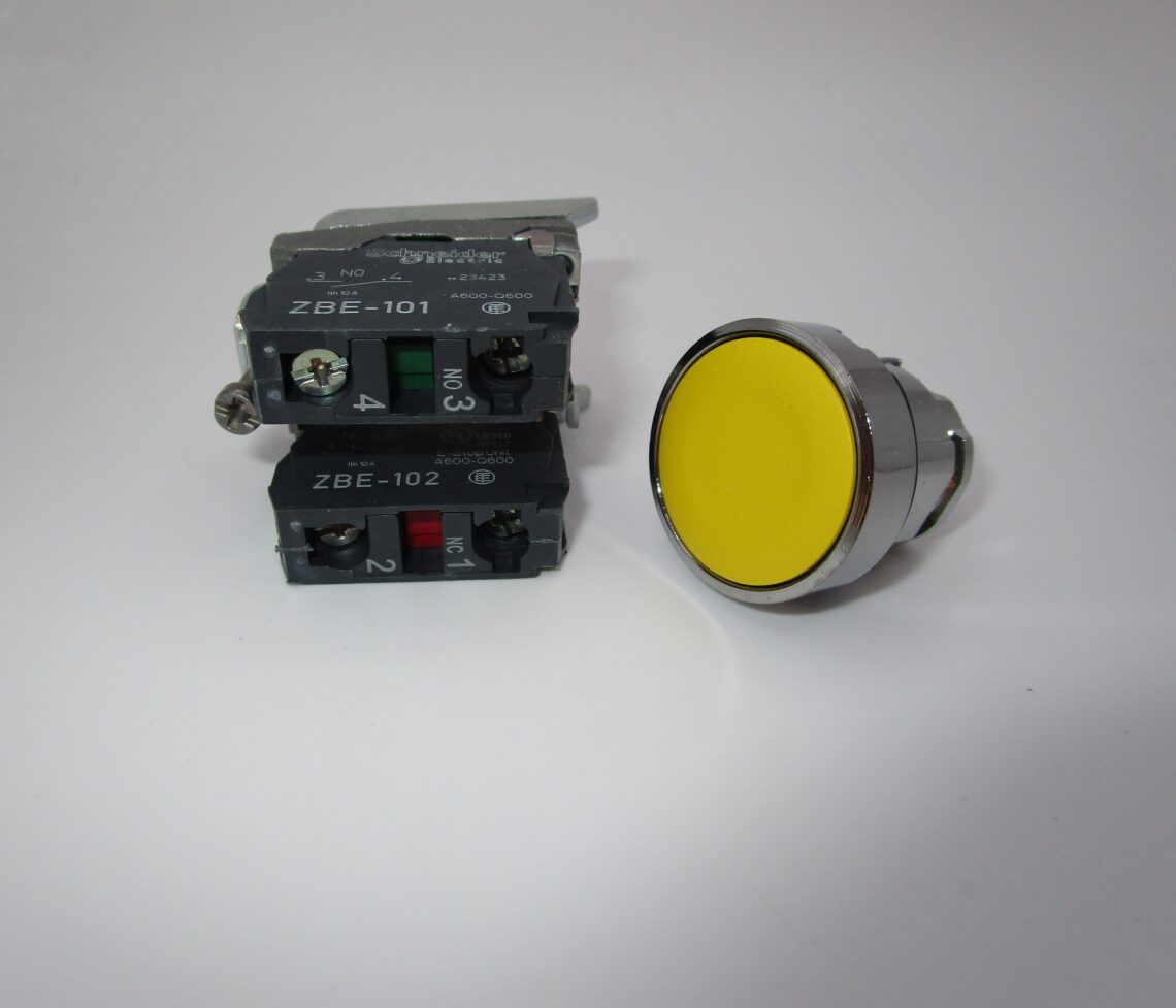 SCHNEIDER XB4BA55 SCHNEIDER Harmony 22mm YELLOW push button - Image 3