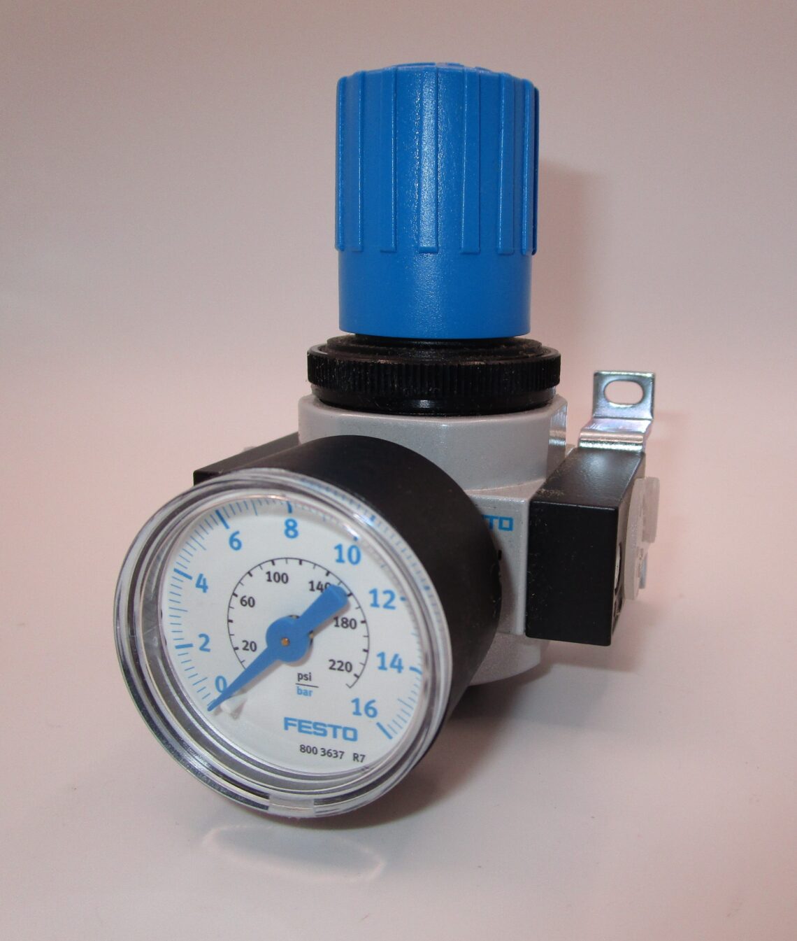 FESTO LR-1/4-D-MINI Mat 159625 Air Pressure Regulator