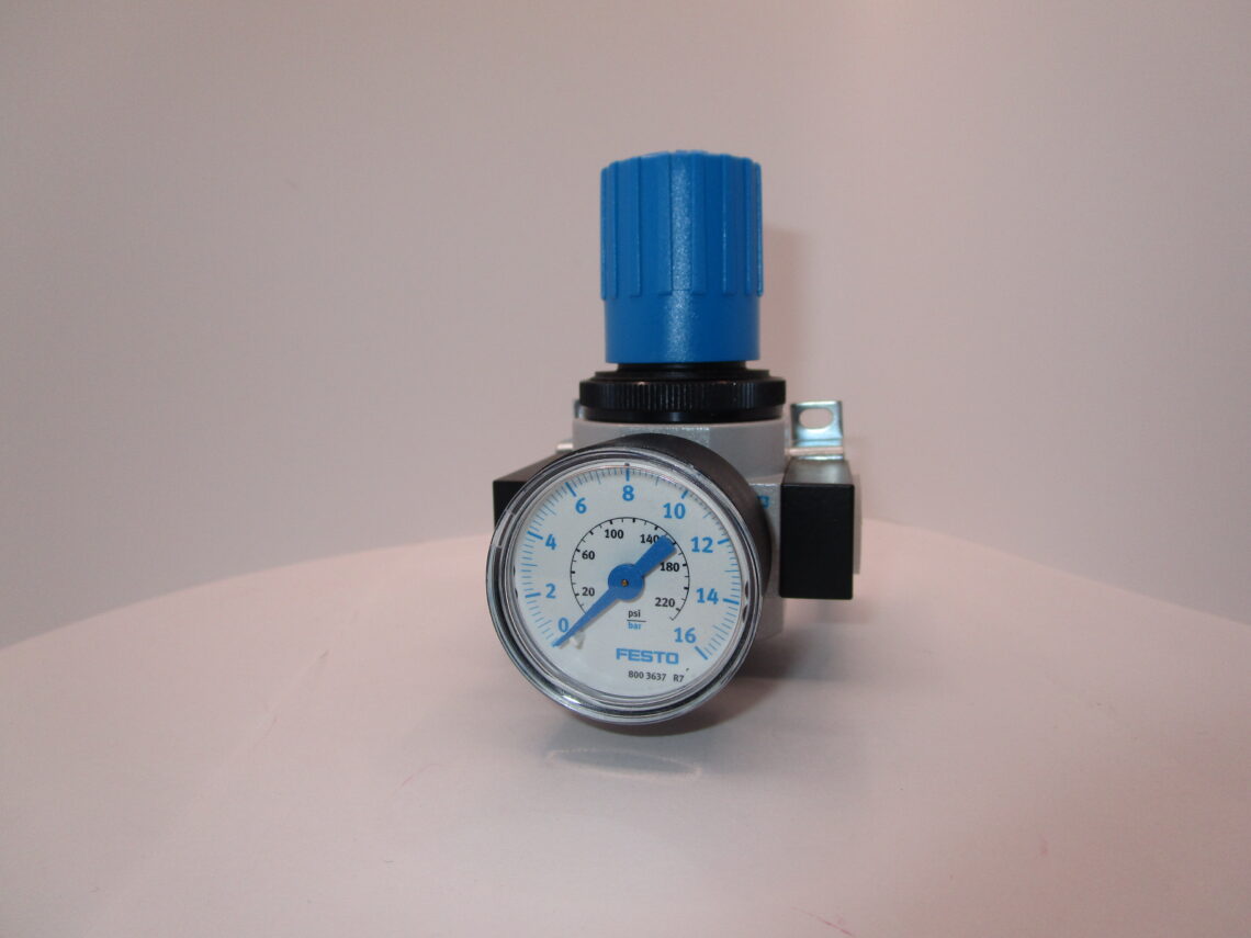 FESTO LR-1/4-D-MINI Mat 159625 Air Pressure Regulator - Image 2